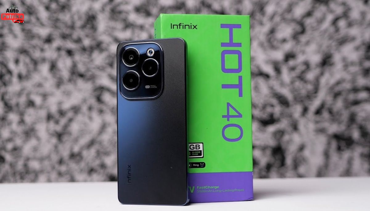 1. Under 10k Smartphones in India: Infinix Hot 40i Under 10k Smartphones in India: 2025 में 10 हजार से कम कीमत के टॉप स्मार्टफोन फोटोग्राफी के अलावा, इस डिवाइस में 6.6 इंच का HD+ IPS LCD डिस्प्ले है, जिसमें फ्लुइड एनिमेशन के लिए 90Hz रिफ्रेश रेट और रिस्पॉन्सिव यूजर इंटरफेस है। Unisoc T606 प्रोसेसर और 8GB RAM से लैस, Hot 40i मल्टीटास्किंग को बहुत अच्छे से हैंडल कर सकता है। फ़ास्ट चार्जिंग सपोर्ट वाली 5000mAh की बड़ी बैटरी सुनिश्चित करती है कि आप पूरे दिन कनेक्टेड रहें।