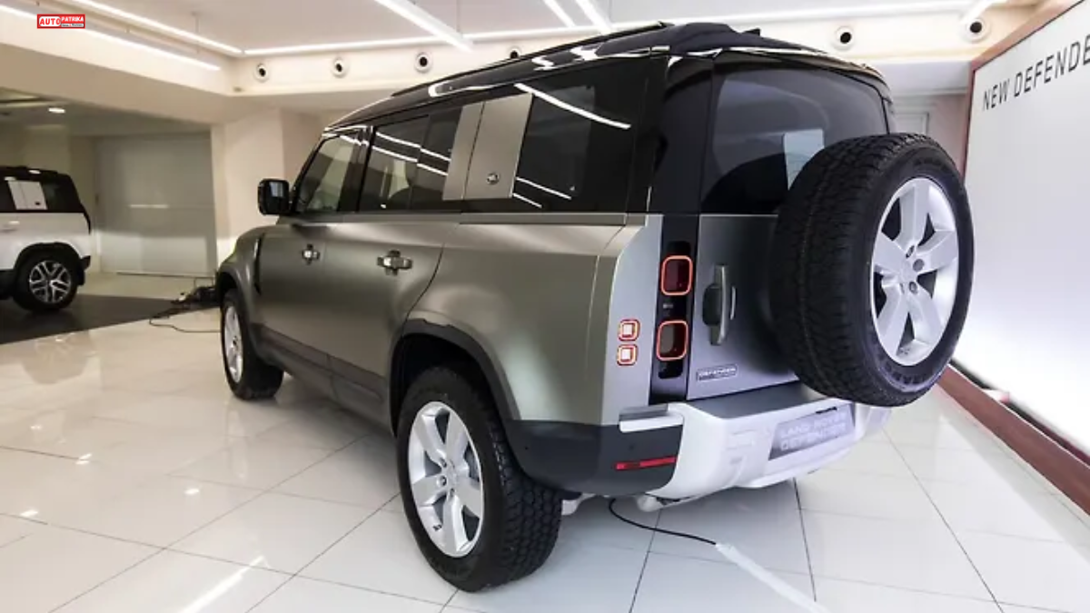 Ford Defender खरीदने से पहले जानें ये 7 बातें, कीमत और फीचर्स कर देंगे हैरान