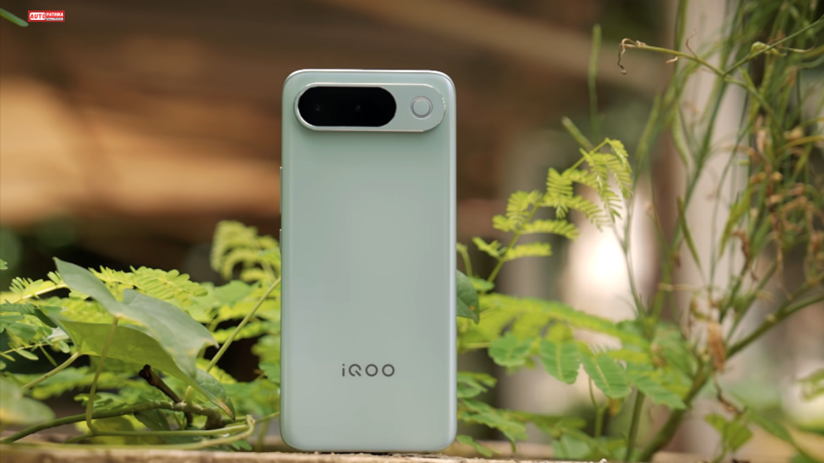  ₹40 हजार के अंदर iQOO Z11 का जलवा, 1.5K Curved AMOLED, 7050mAh Battery और दमदार Performance